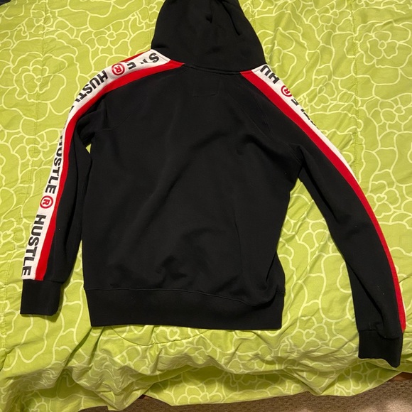 Hustler Sweater - Picture 2 of 3